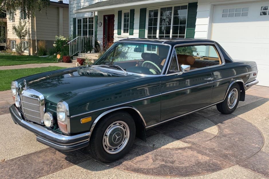 1971 Mercedes-Benz W114 & W115 sold for $11,750
