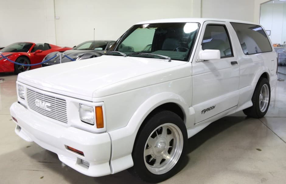 1993 GMC Typhoon sold for $8,988