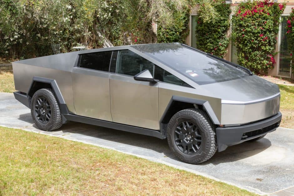 2024 Tesla Cybertruck sold for $120,000