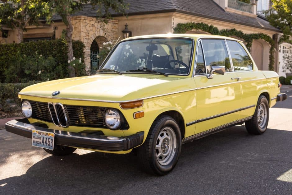 1976 BMW 2002 sold for $32,002