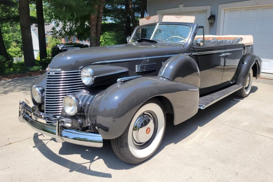 1940 Cadillac Series 75/Fleetwood sold for $65,000