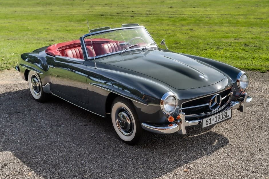 1961 Mercedes-Benz 190SL sold for $147,000