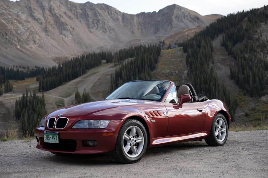 2000 BMW Z3 sold for $17,250