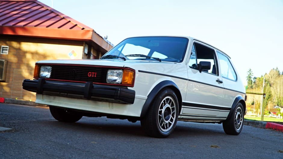 1984 Volkswagen GTI Mk1 sold for $18,500