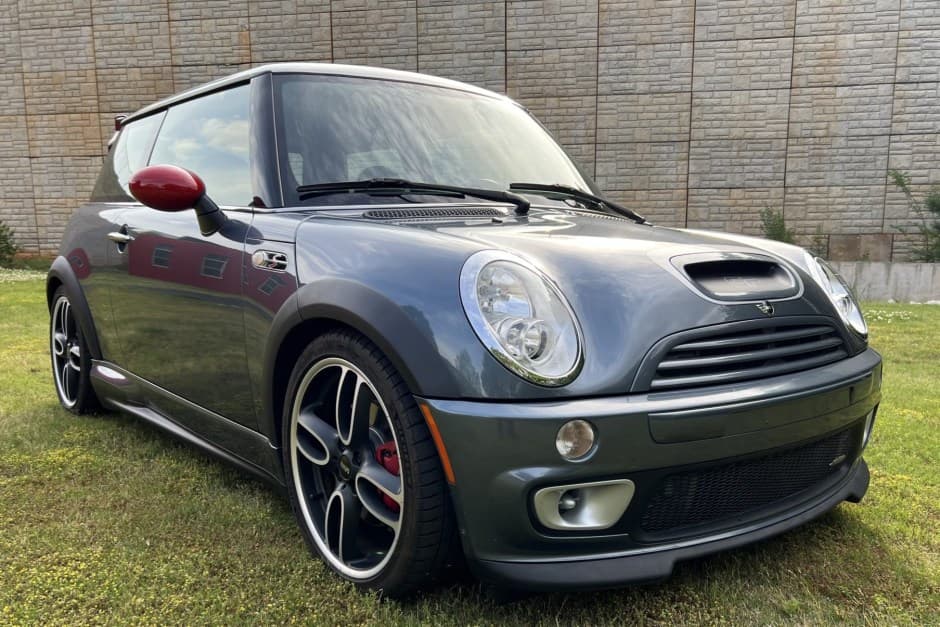 2006 Mini R53 JCW GP sold for $17,500