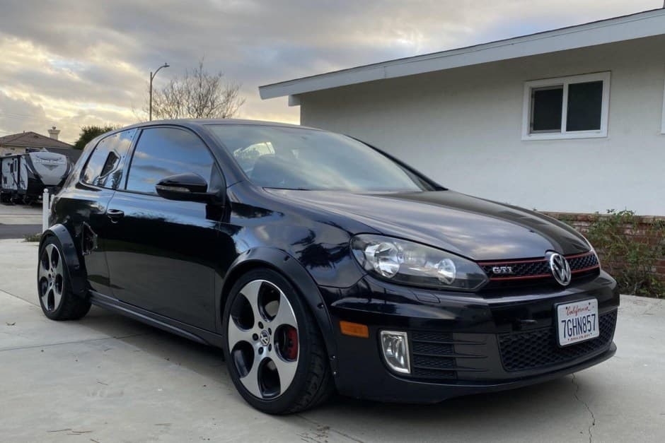 2012 Volkswagen GTI Mk6 sold for $11,300