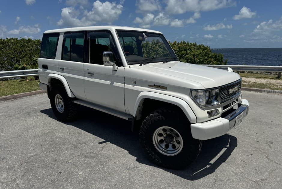 1994 Toyota Land Cruiser Prado 70-Series sold for $12,500
