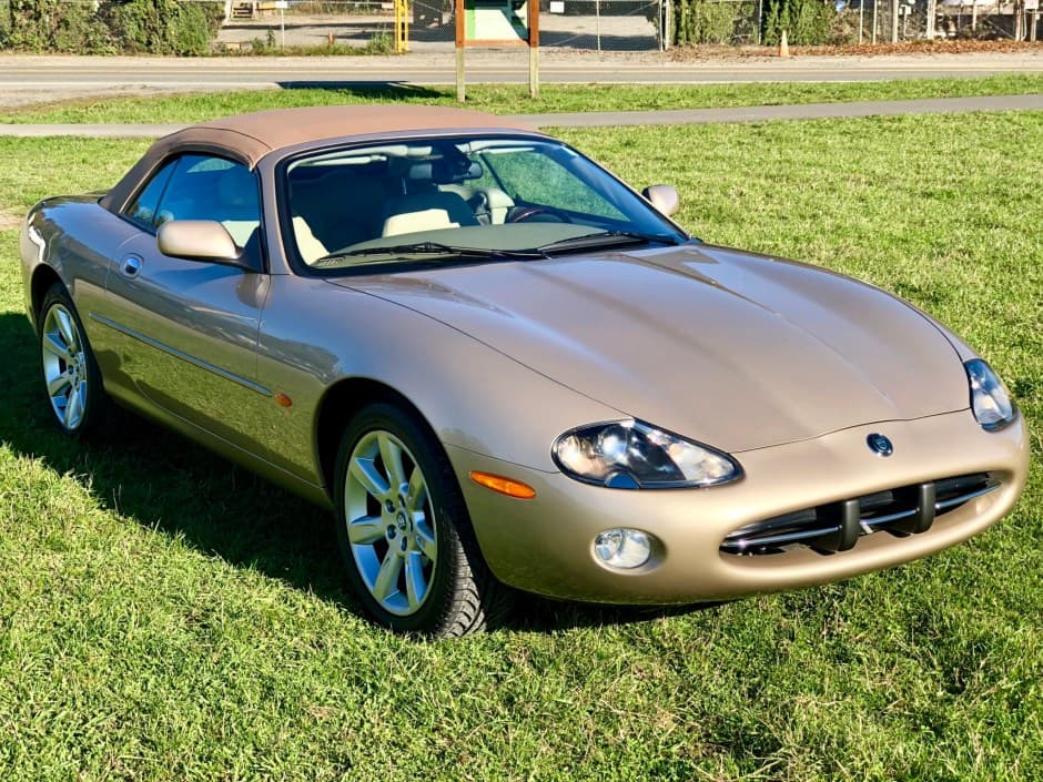 2003 Jaguar XK8 sold for $17,500