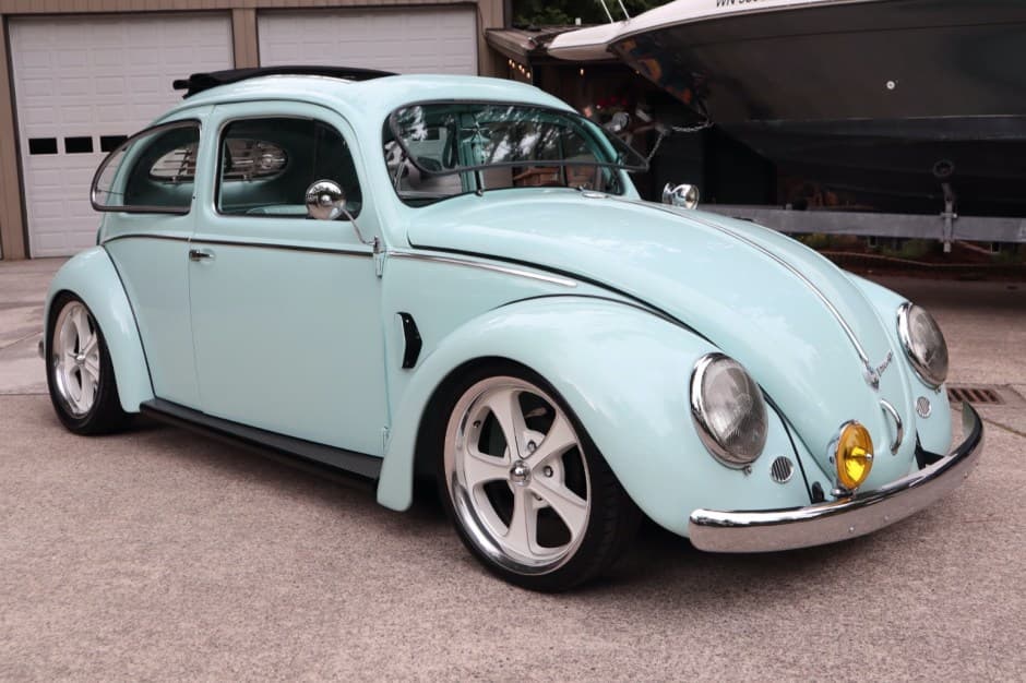 1954 Volkswagen Beetle (Oval Window) sold for $31,000