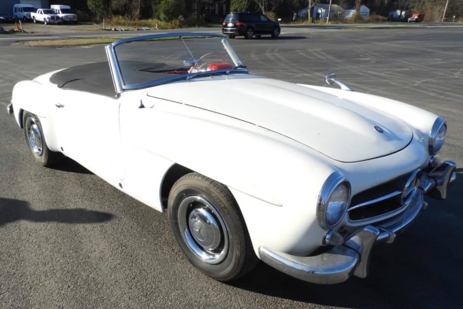 1955 Mercedes-Benz 190SL sold for $62,000