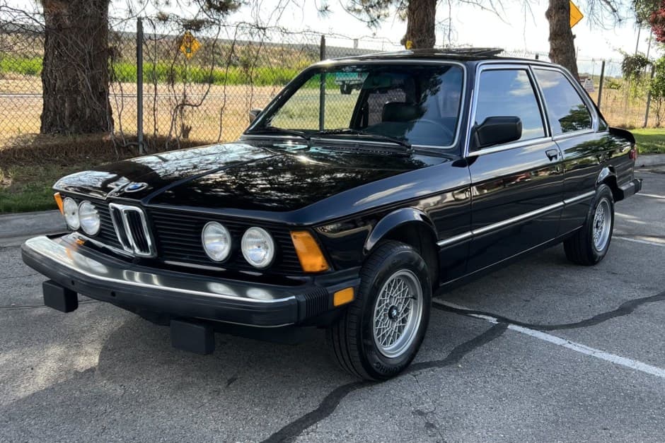 1982 BMW E21 3-Series sold for $9,680