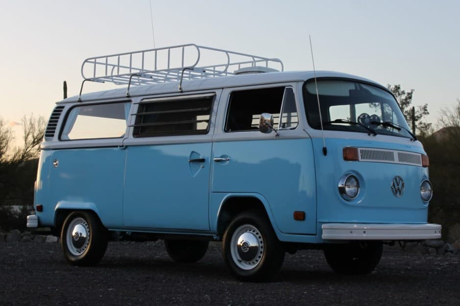 1976 Volkswagen Bay-Window Camper sold for $20,250