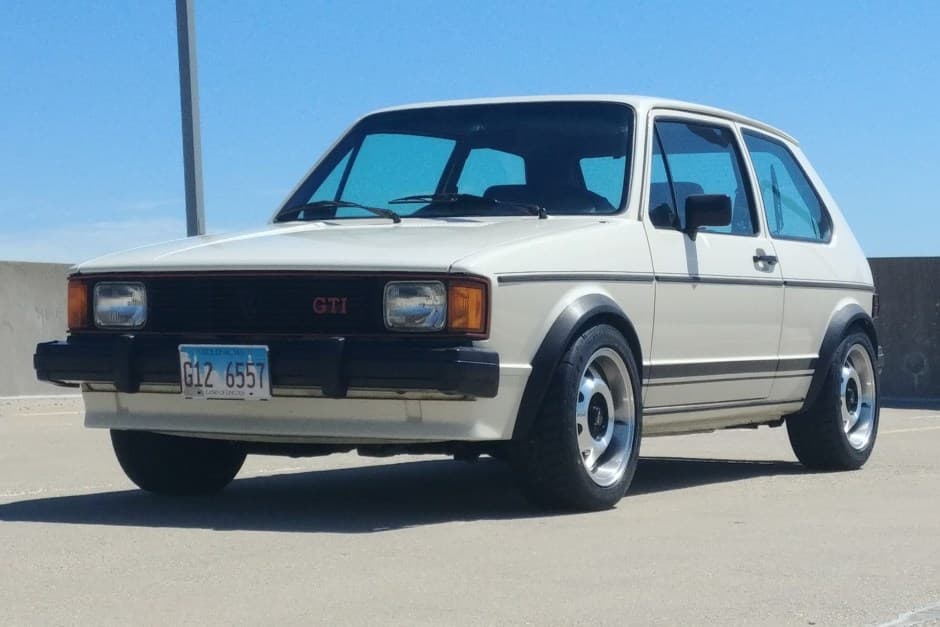 1984 Volkswagen GTI Mk1 sold for $20,500