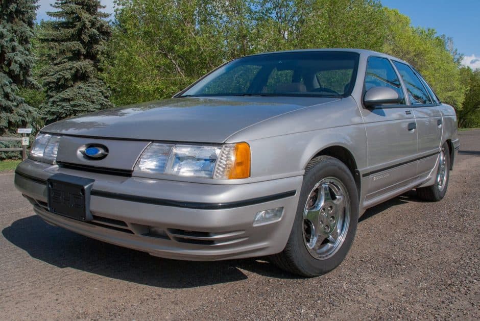 1989 Ford Taurus SHO sold for $2,700