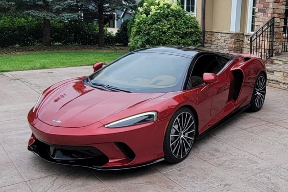 2020 McLaren GT sold for $180,000
