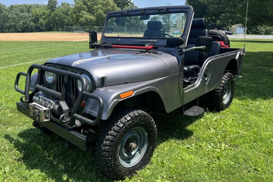1969 Jeep CJ-6 sold for $15,250