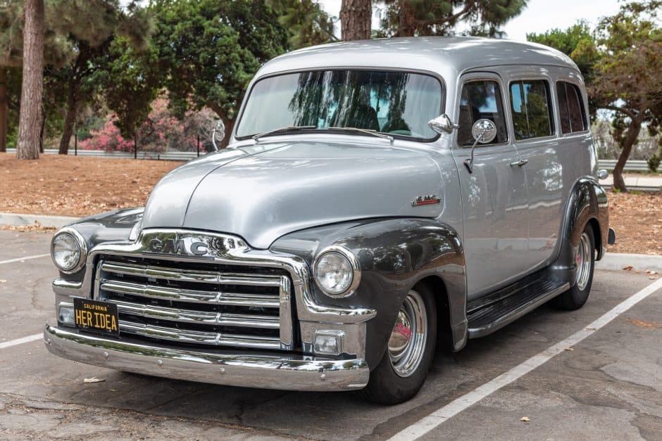 1955 GMC Carryall Suburban (1947-1955) sold for $40,250