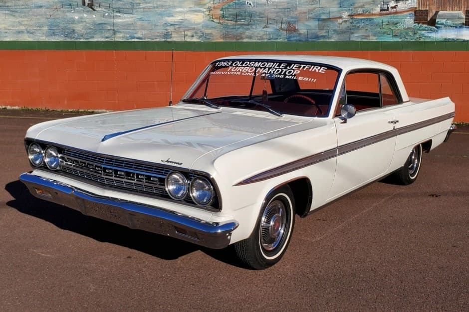 1963 Oldsmobile F-85 & Jetfire sold for $30,750