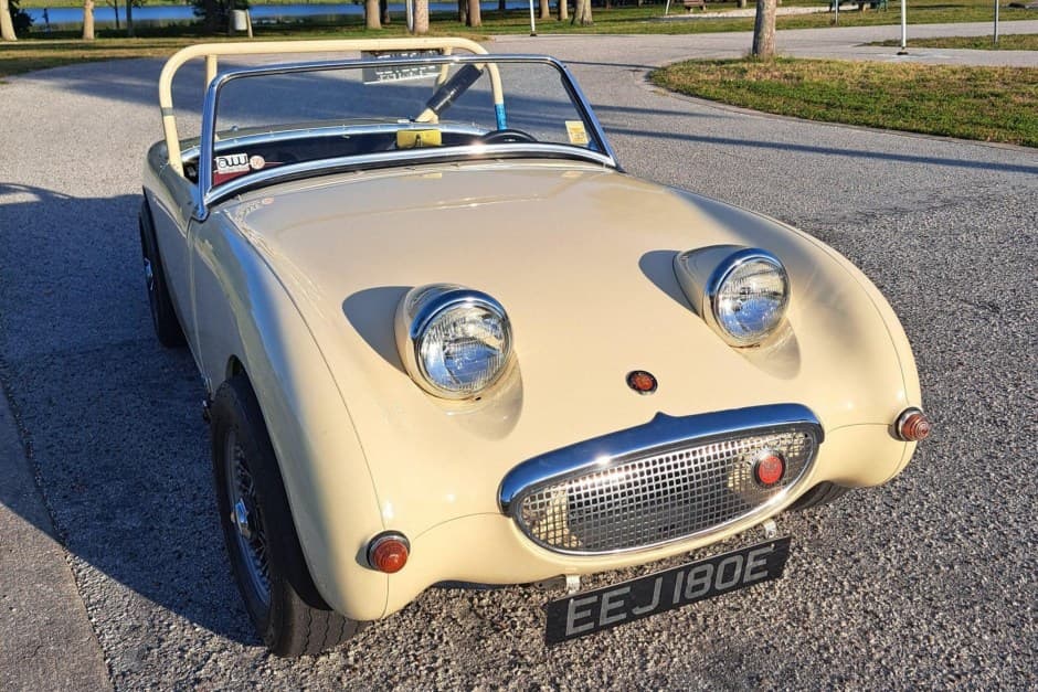 1958 Austin-Healey Bugeye Sprite sold for $15,000