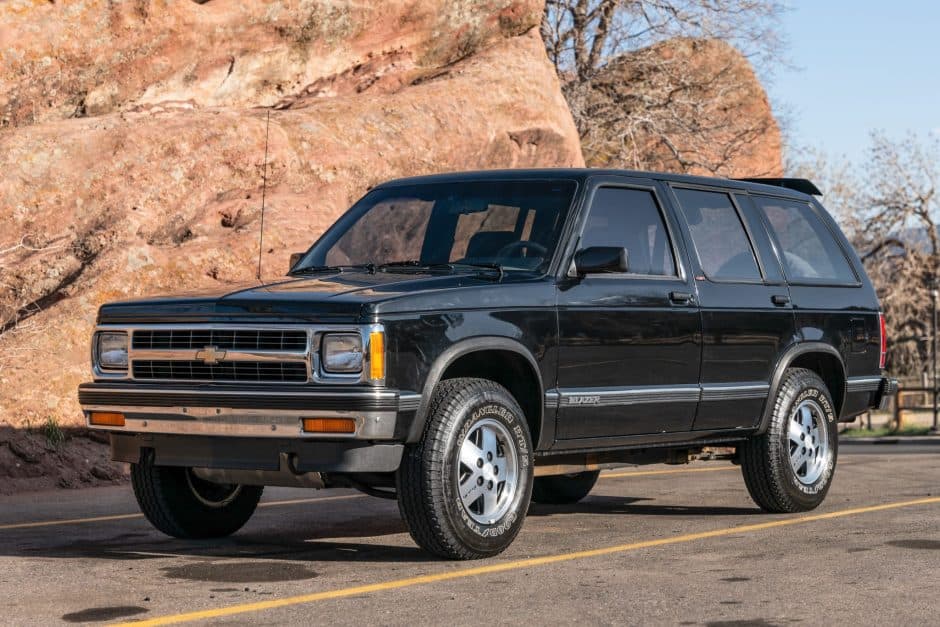 1991 Chevrolet S-10 Blazer 1982-1994 sold for $9,300