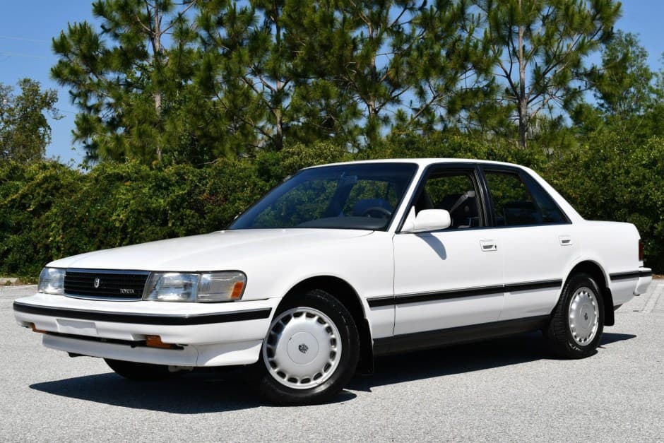 1990 Toyota Cressida & Mark II sold for $15,500