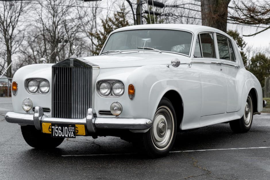 1964 Rolls-Royce Silver Cloud & Phantom V sold for $28,000