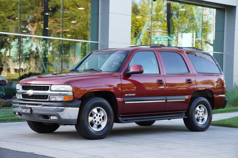 2001 Chevrolet Tahoe GMT800 sold for $23,500
