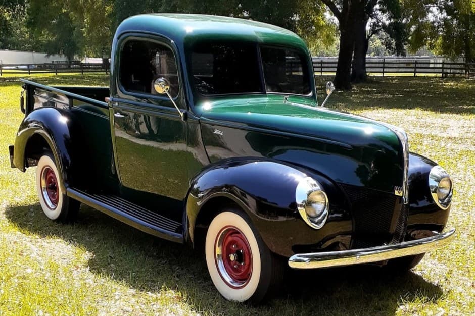 1940 Ford Pickup 1940-1947 sold for $33,250