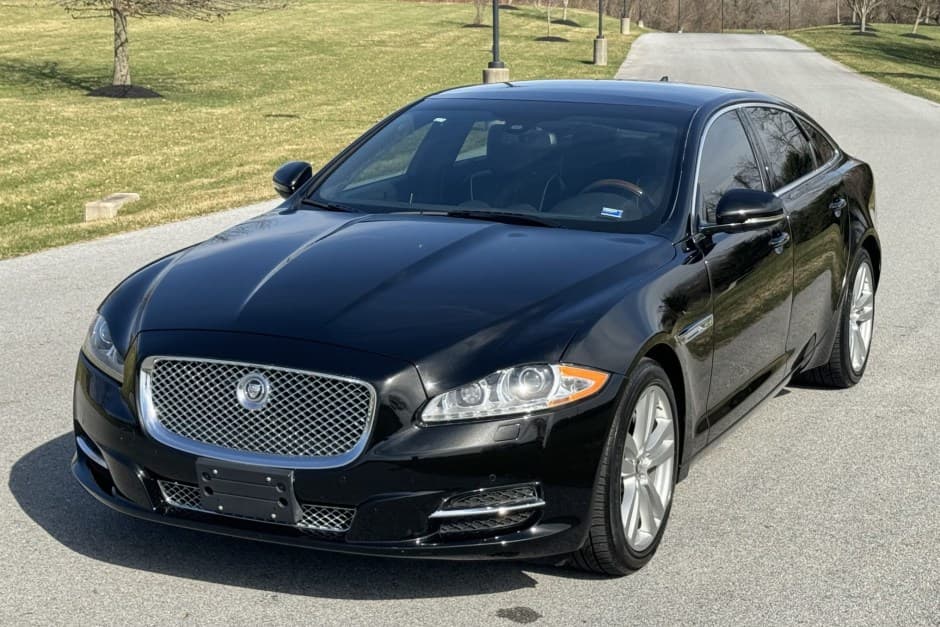2013 Jaguar X351 XJ (2010-2019) sold for $25,050