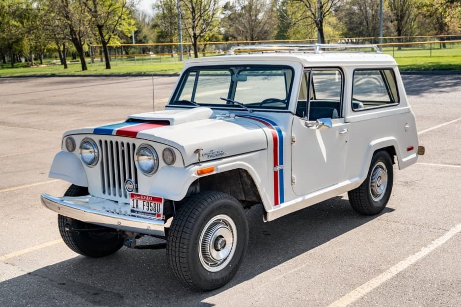 1971 Jeep Jeepster Commando sold for $85,000