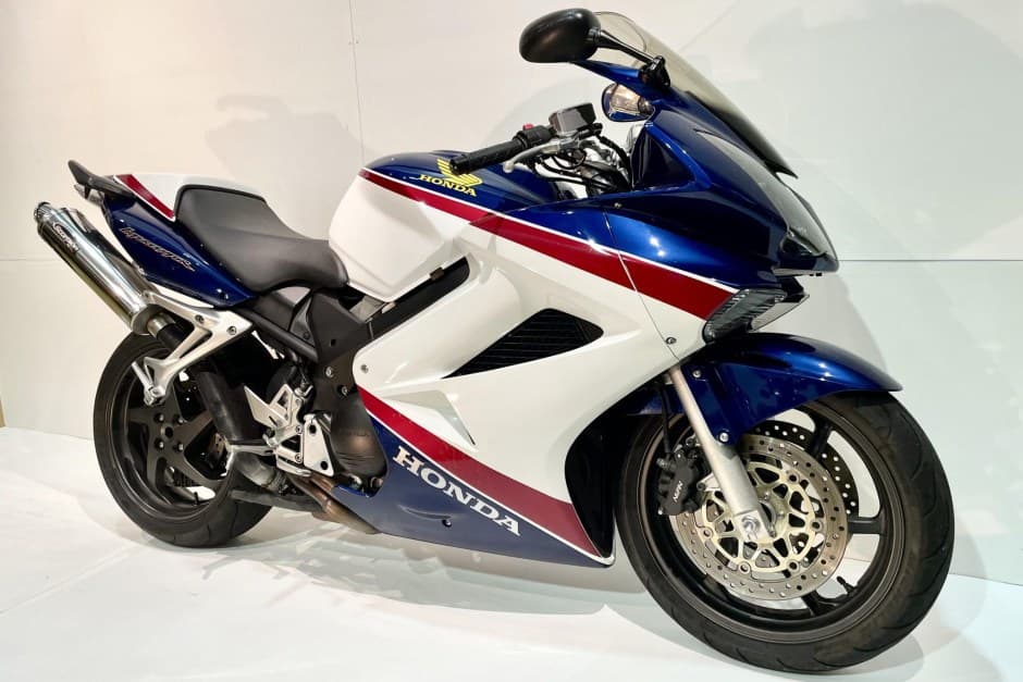 2007 Honda VF & VFR sold for $7,550