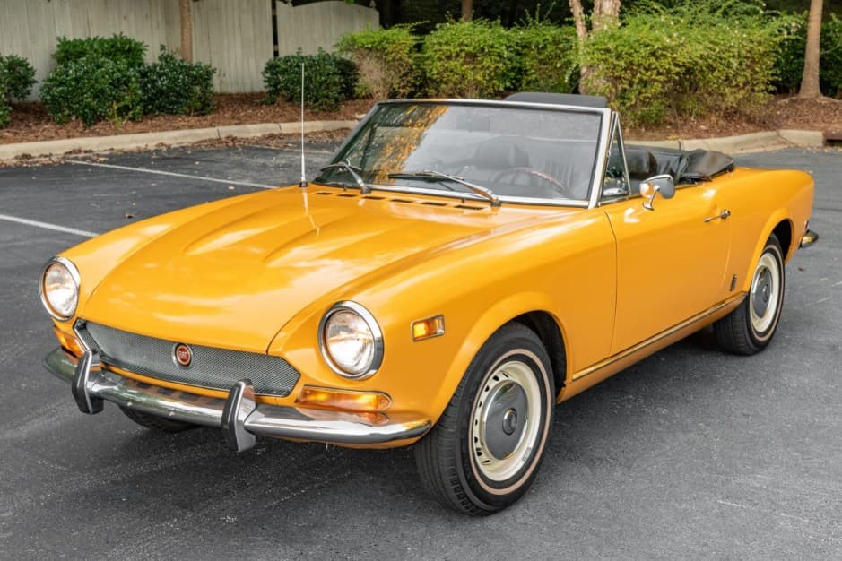 1974 Fiat 124 Spider (1966-1985) sold for $10,750