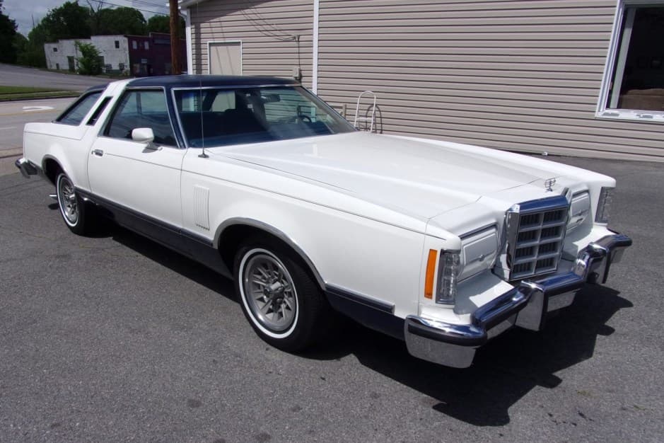 1979 Ford Thunderbird (1977-1979) sold for $11,750