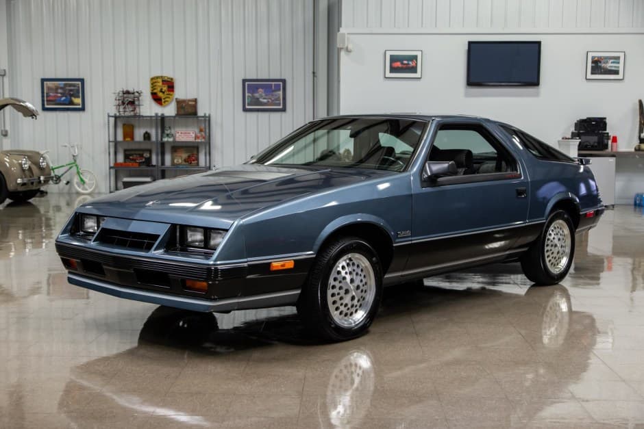 1984 Dodge Daytona & Chrysler Laser sold for $9,300