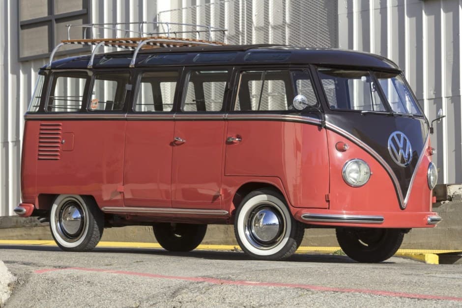 1958 Volkswagen Split-Window Bus sold for $85,100
