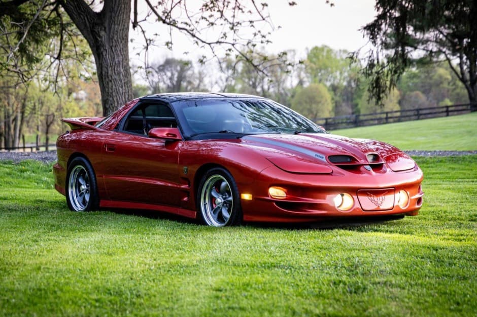 2001 Pontiac Firebird (1993-2002) sold for $51,950