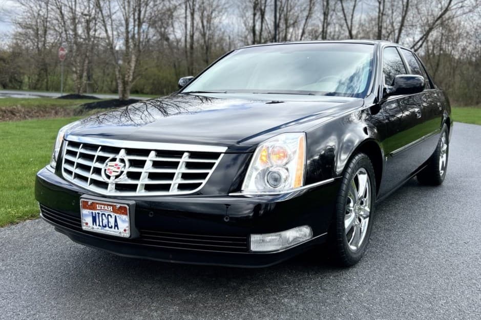 2006 Cadillac DTS sold for $15,000