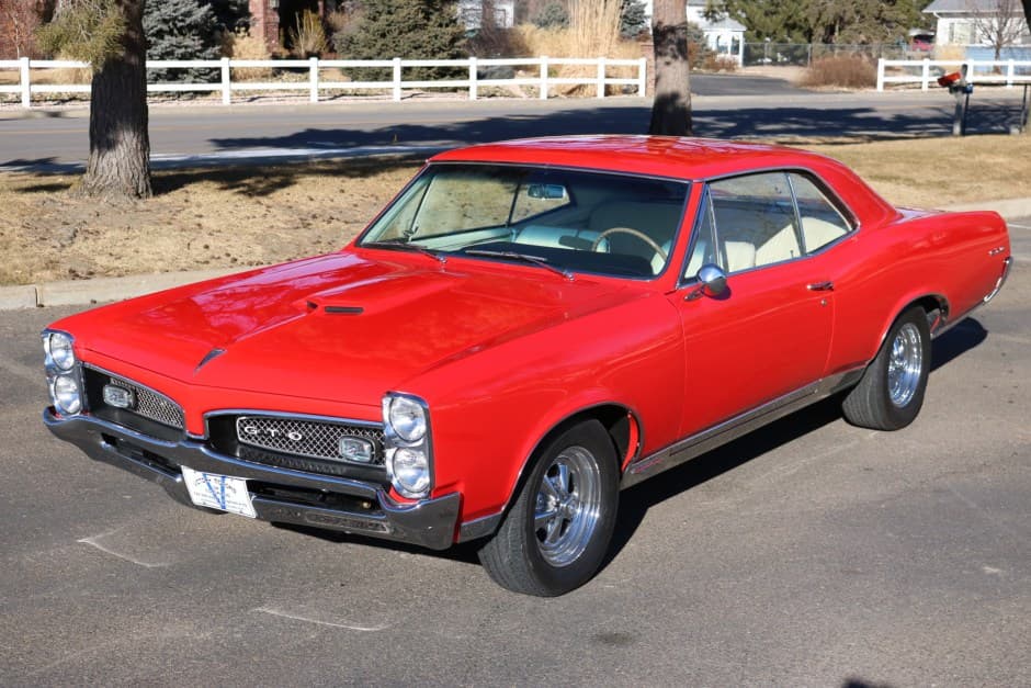 1967 Pontiac GTO sold for $32,000