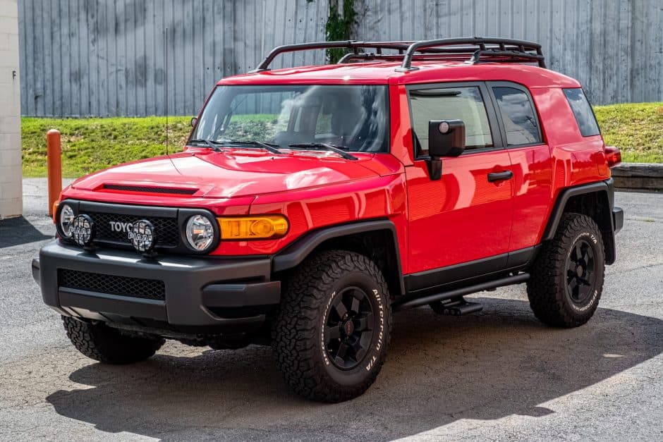 2012 Toyota FJ Cruiser sold for $47,500