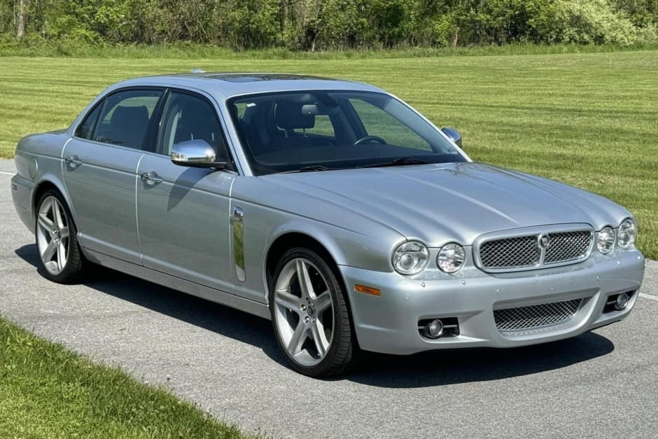 2008 Jaguar X350/X356/X358 XJ (2004-2009) sold for $41,250