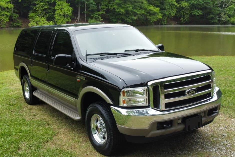 2002 Ford Excursion sold for $26,750