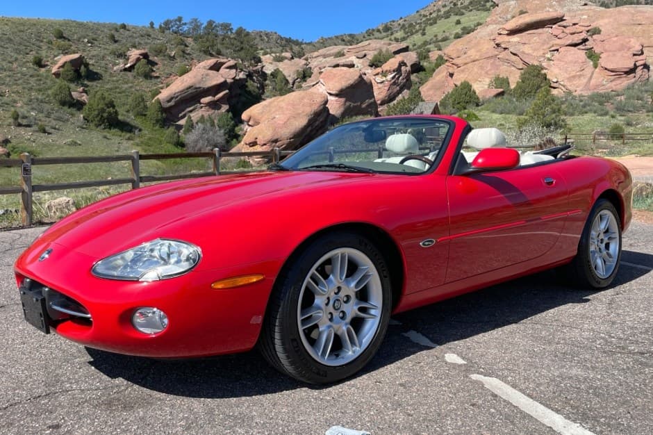 2001 Jaguar XK8 sold for $11,500