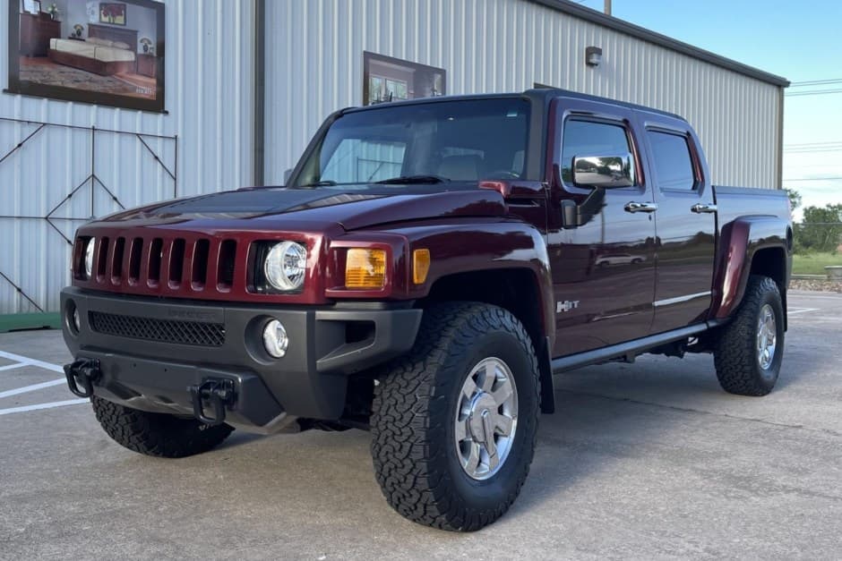 2009 Hummer H3 sold for $34,000