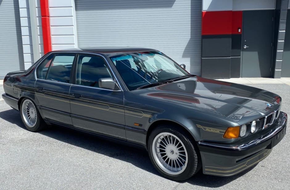 1990 BMW E32 7-Series sold for $26,250