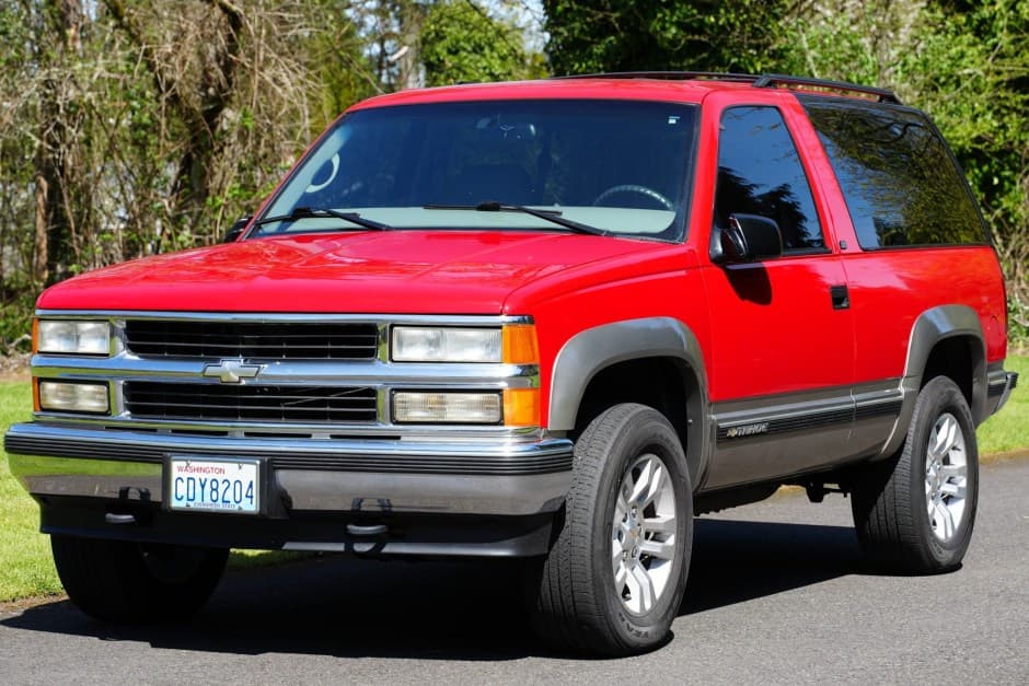 1998 Chevrolet Tahoe GMT400 sold for $27,000