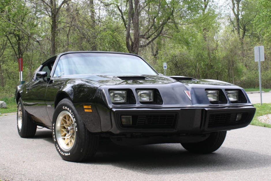 1979 Pontiac Firebird (1970-1981) sold for $36,500