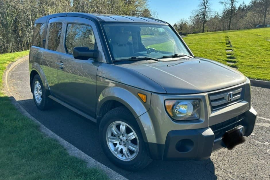 2007 Honda Element sold for $22,252