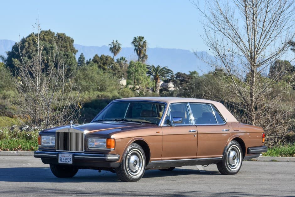 1982 Rolls-Royce SZ Silver Spirit & Silver Spur sold for $13,750