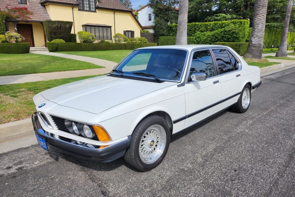1981 BMW E23 7-Series sold for $12,750