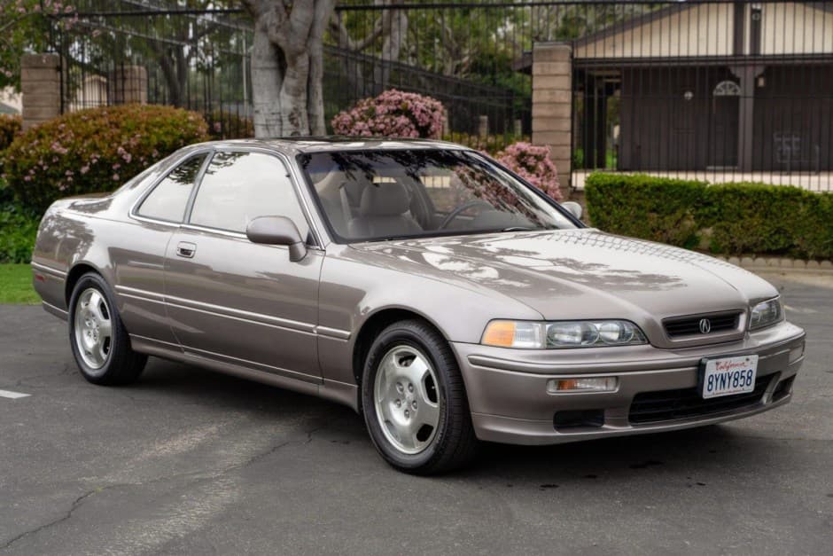 1994 Acura Legend sold for $18,528
